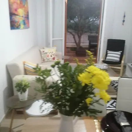 Elia's Maisonette Tatil Evi